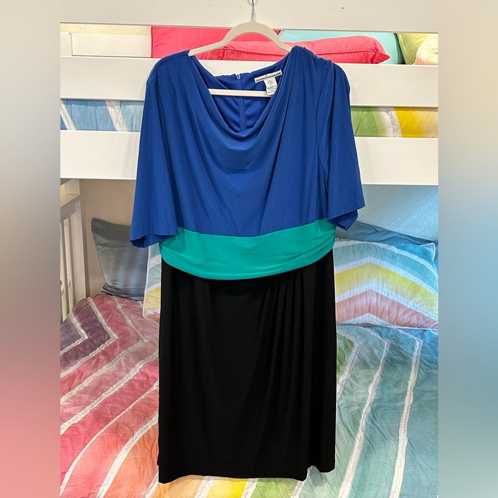 Serengeti midi dress. Size 1X